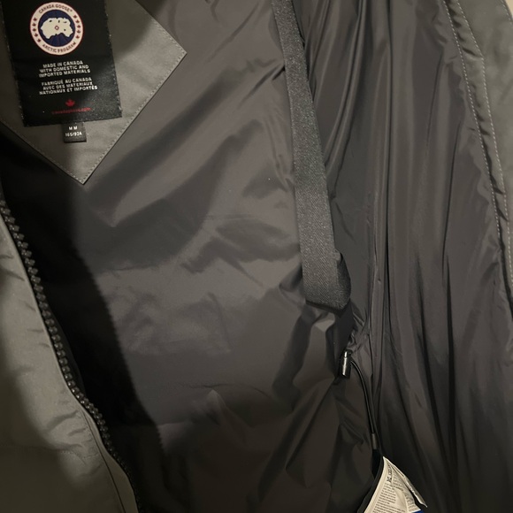 Canada Goose Chelsea Down Parka in Charcoal - Picture 9 of 15